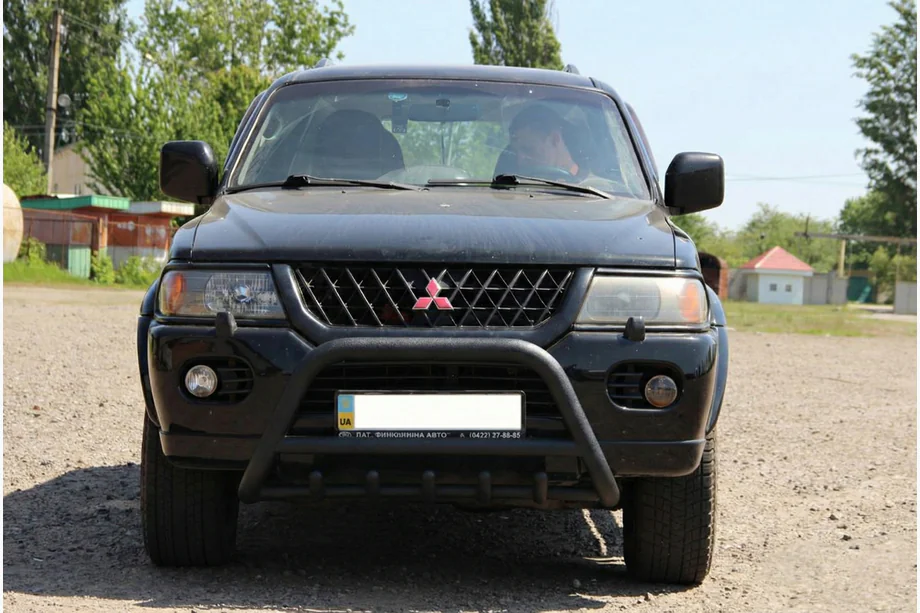 Mitsubishi Pajero Sport 1996–2007 Frontbåge WT003 Black (rostfritt) Foto 4