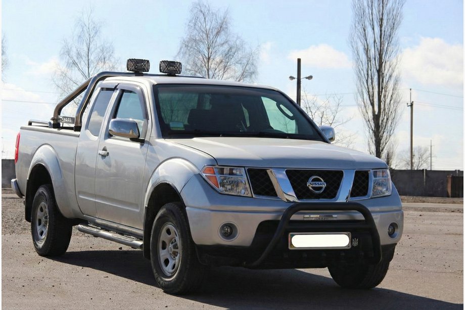 Nissan Navara 2006–2015 Frontbåge WT003 Black (rostfritt) Image