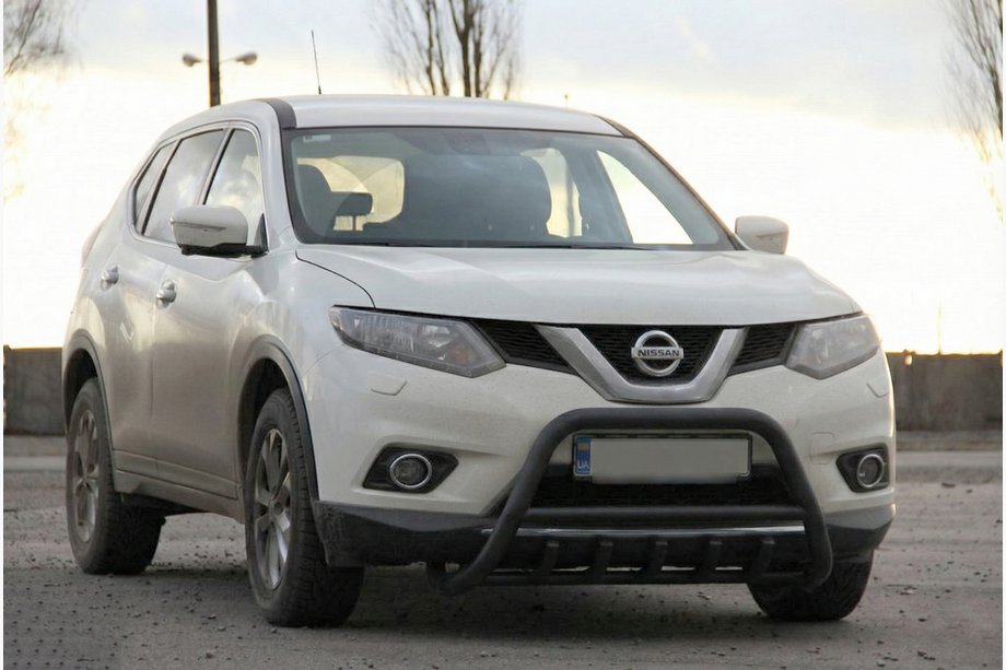 Nissan X-trail T32/Rogue 2014–2021 Frontbåge WT003 Black (rostfritt) Image