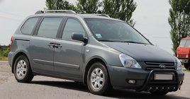 Kia Carnival 2002–2013 Frontbåge WT003 Black (rostfritt) foto 3