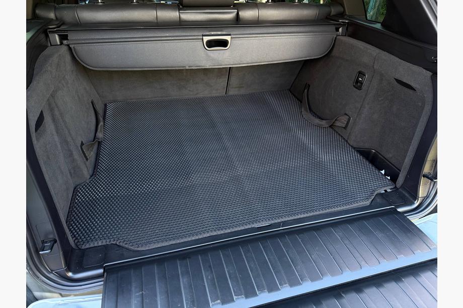 BMW X5 E70 2007–2013 Gummimatta till bagageutrymme Carsuit (svart) Image