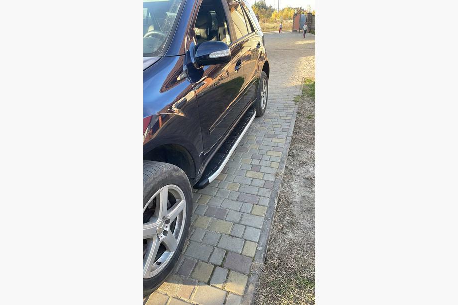 Mercedes ML W164 2005–2011 Sidosteg Fullmond (2 st, aluminium) Image