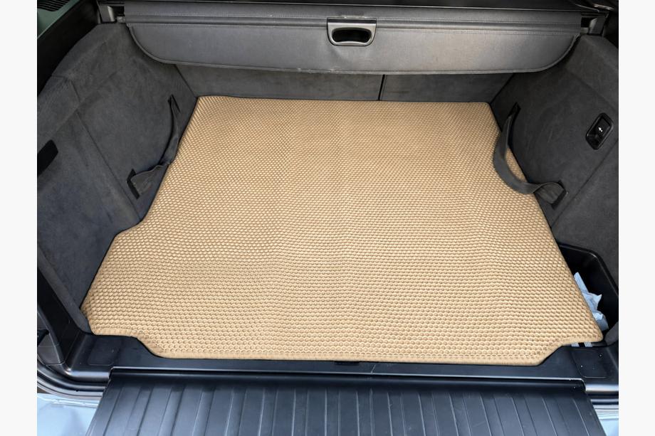 BMW X5 E70 2007–2013 Gummimatta för bagageutrymmet Carsuit (Beige) Image