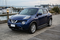 Nissan Juke 2010–2019 Sidosteg RedLine Black (2 st, aluminium) foto 1