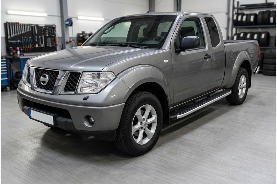 Nissan NP300 1999–2015 Sidosteg Fullmond (2 st, aluminium) Image