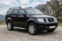 Nissan Pathfinder R51 2005–2014 Sidosteg Line (2 st, aluminium) foto 1