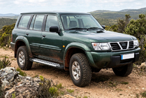Nissan Patrol Y61 1997–2011 Sidosteg Line (2 st, aluminium) foto 1