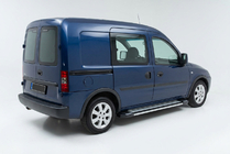 Opel Combo 2002–2012 Sidosteg Rainbow (2 st, aluminium) foto 1