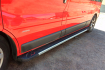 Renault Trafic 2001–2015 Sidosteg RedLine V1 (2 st, aluminium) foto 1