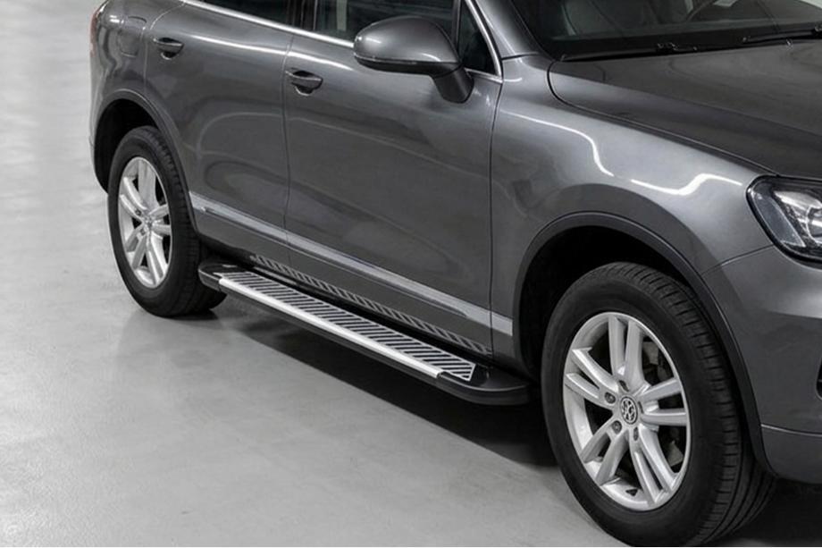 Porsche Cayenne 2003–2010 Sidosteg Line (2 st, aluminium) Image