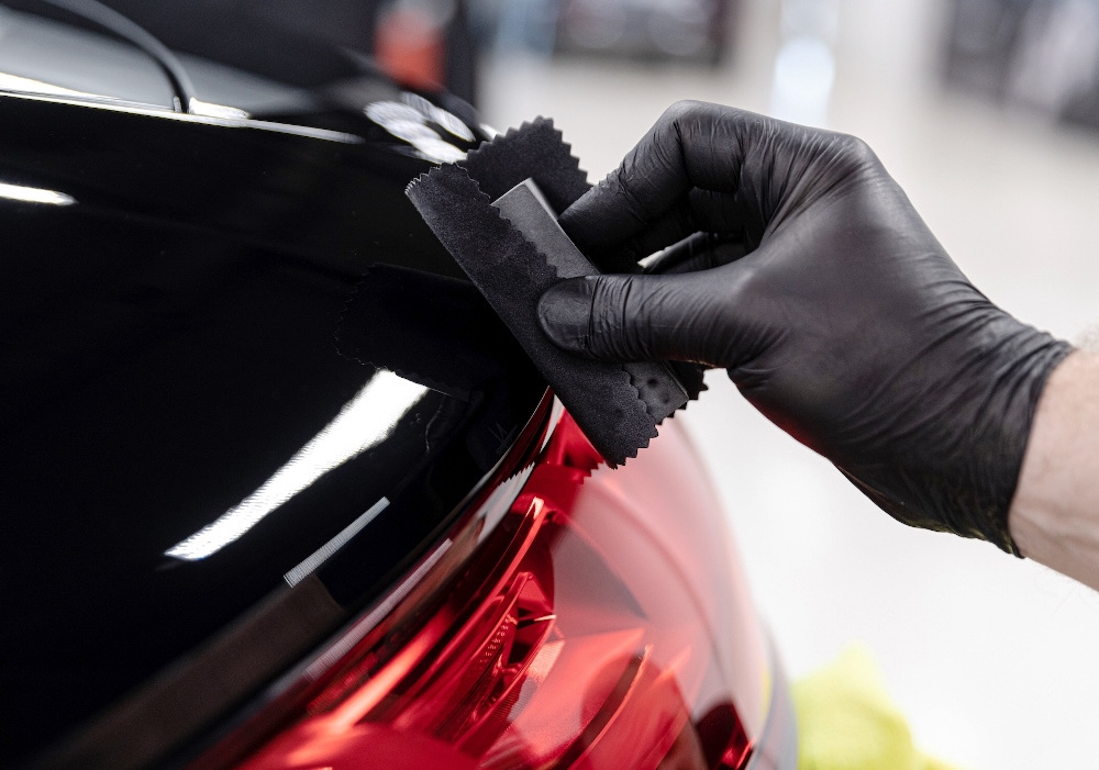 Så applicerar du en hydrofobisk coating på bilen korrekt