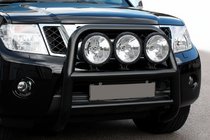 Nissan Navara 2006–2015 Frontbåge WT018 Black (rostfritt stål) foto 1