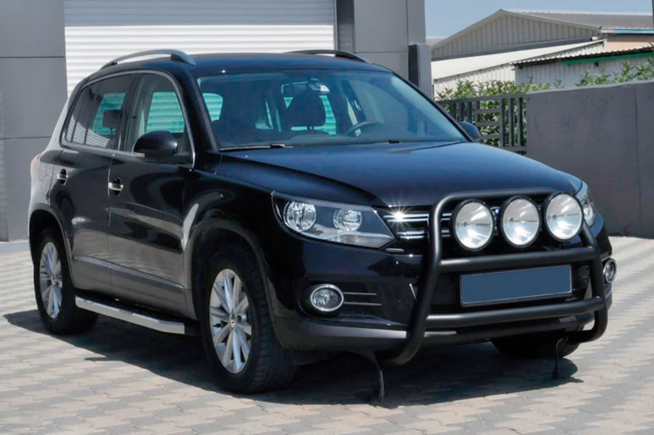 Volkswagen Tiguan 2007–2016 Frontbåge WT018 Black (rostfritt stål) Image