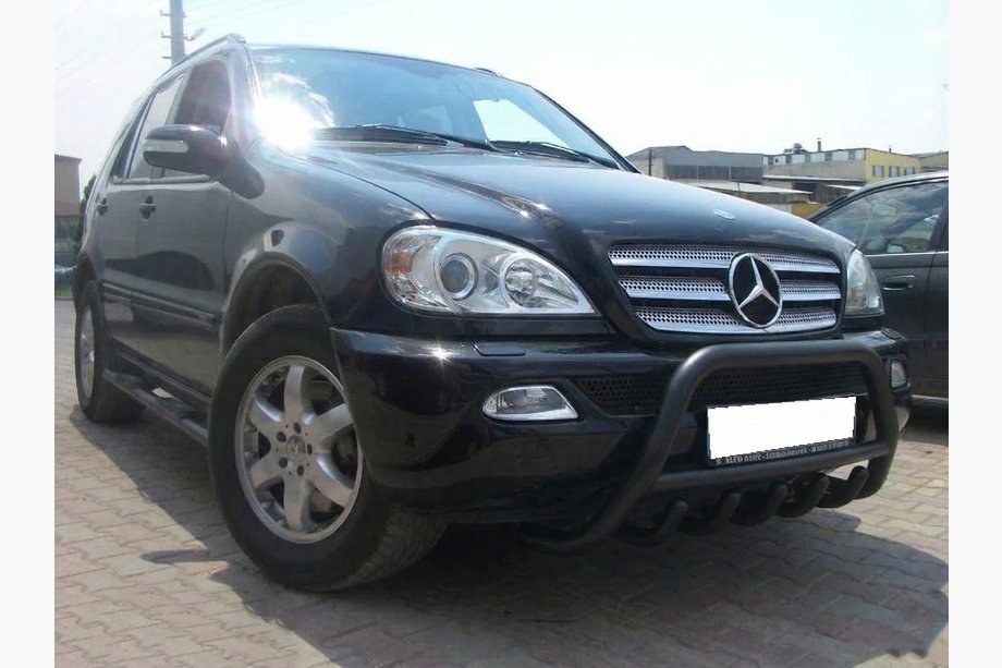 Mercedes ML W163 1997–2005 Frontbåge Black (rostfritt stål) Image