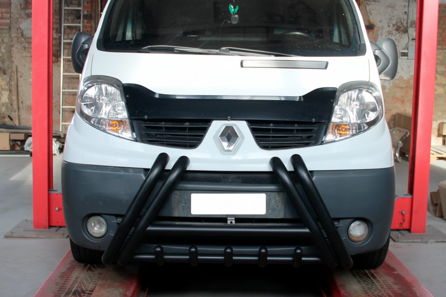 Renault Trafic 2001–2015 Frontbåge F1-01 Black (rostfritt stål) Image