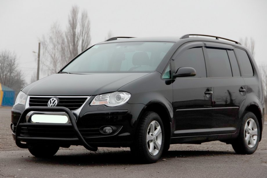 Volkswagen Touran 2003–2010 Frontbåge WT022 Black (rostfritt stål) Image
