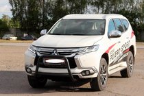Mitsubishi Pajero Sport 2015– Frontbåge WT022 Black (rostfritt stål) foto 3