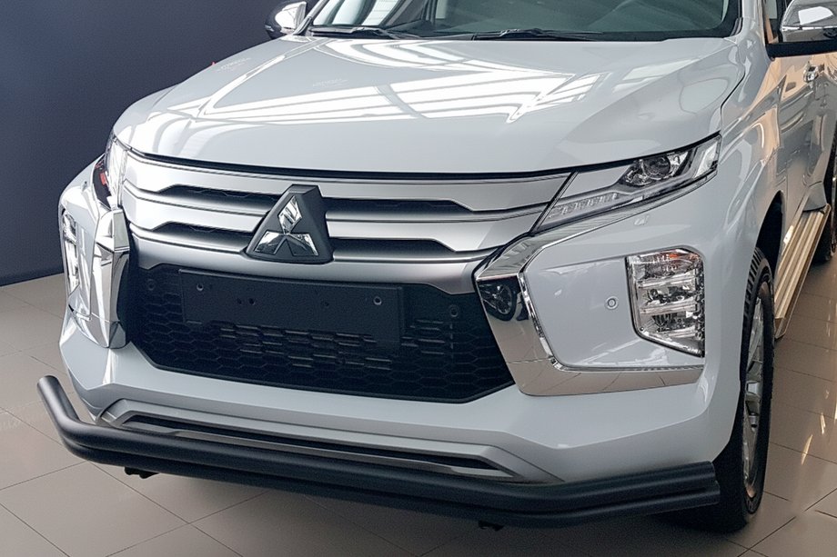 Mitsubishi Pajero Sport 2015– Frontbåge F3-60 Black (2020+, rostfritt stål) Image