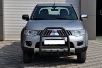 Mitsubishi L200 2006–2015 Frontbåge (bullbar) QT007 Black (rostfritt stål) foto 2