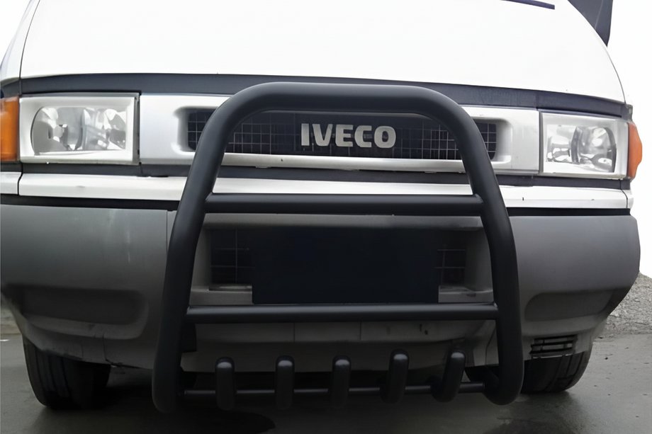 Iveco Daily 1999–2006 Kofångarbåge QT007 Black Image