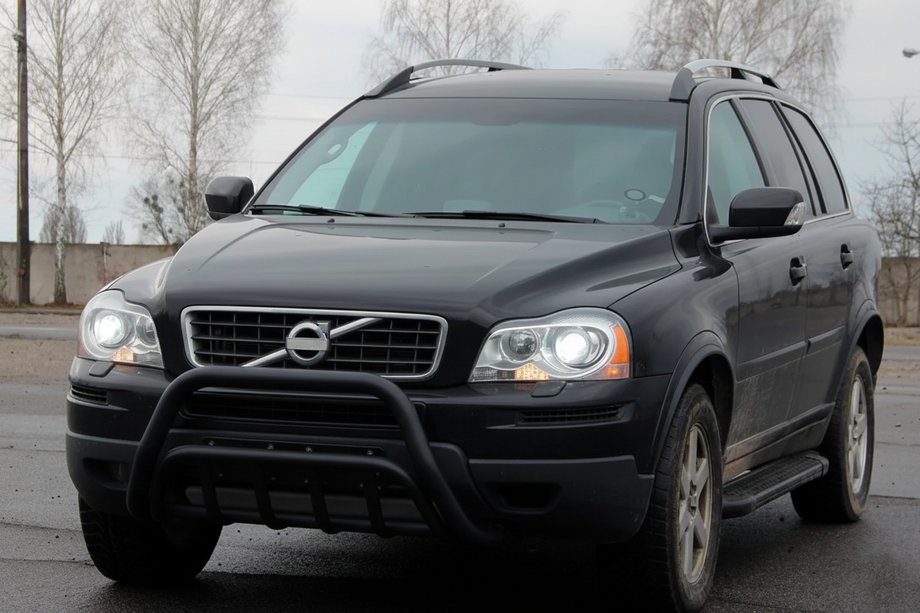 Volvo XC90 2002–2014 Frontbåge WT002 Black (rostfritt stål) Image