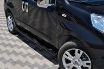 Fiat Fiorino/Qubo 2008–2024 Sidorör Ø70 Black (2 st, rostfritt) foto 3