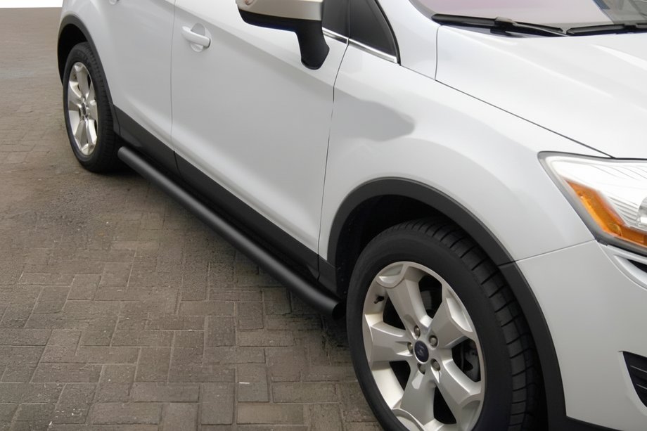Ford Kuga 2008–2013 Sidorör Black (2 st, rostfritt stål) Image