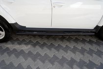 Dacia Duster 2008–2018 Sidobågar med inlägg Black (2 st, rostfritt stål) foto 1