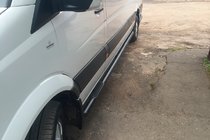 Mercedes Sprinter W907/W910 2018– Sidorör Black (2 st, rostfritt stål) foto 1