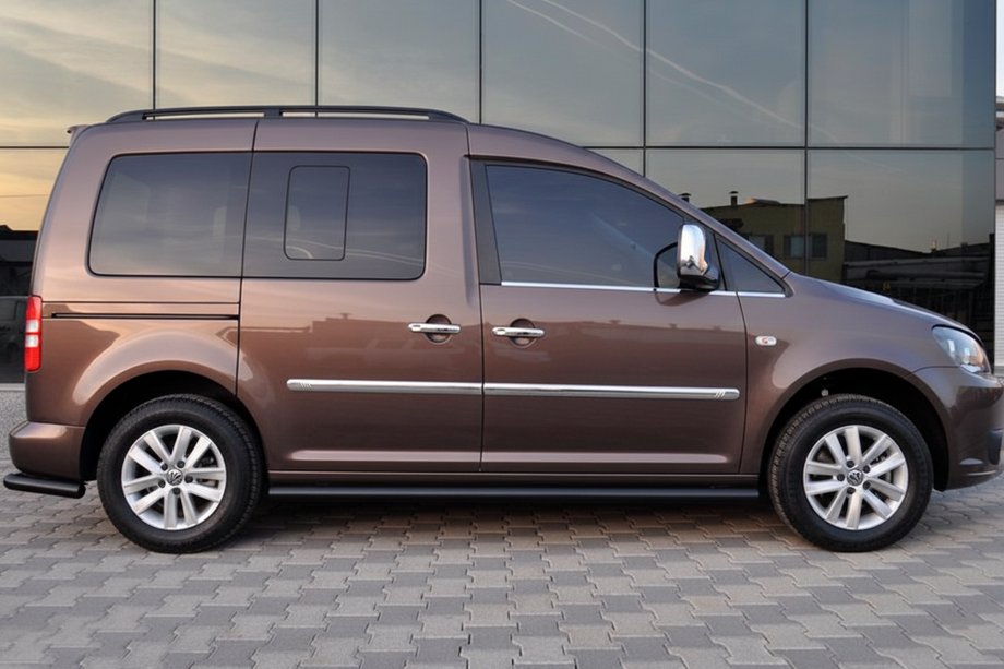 Volkswagen Caddy 2004–2010 Sidorör BB001 Black (2 st., rostfritt stål) Ø60, Maxi-version Foto 9