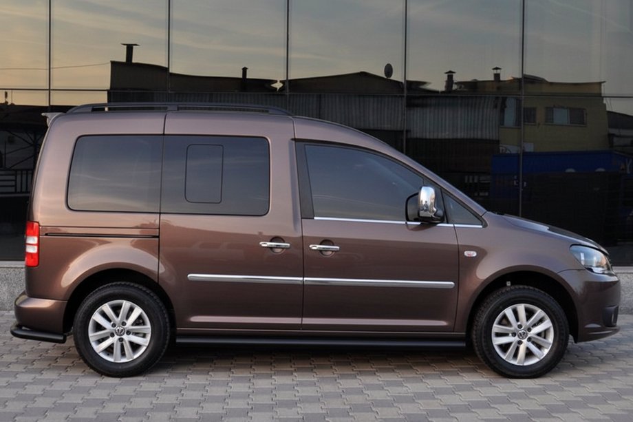 Volkswagen Caddy 2004–2010 Sidorör BB001 Black (2 st., rostfritt stål) Ø60, Maxi-version Foto 10