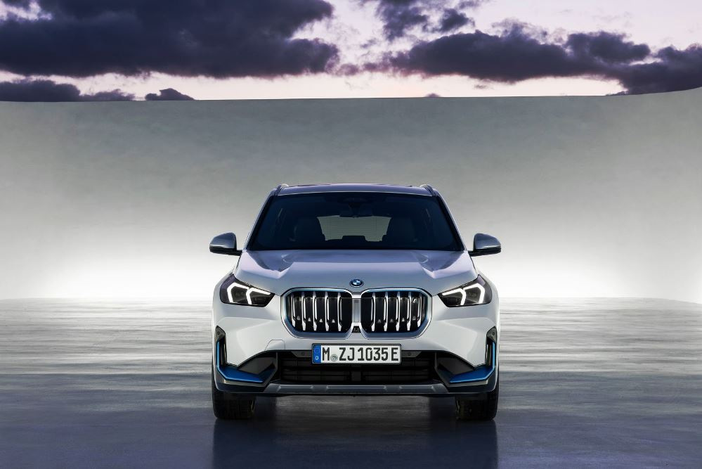 Test av BMW iX1 (U11): Kompakt elektrisk premiumcrossover