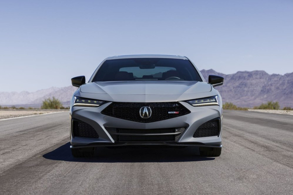 Test av Acura TLX Type S (facelift 2023): Sportig premiumsedan med turbo-V6