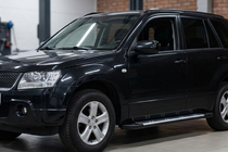 Suzuki Grand Vitara 2005–2017 Sidosteg Sunrise (2 st, aluminium) foto 1