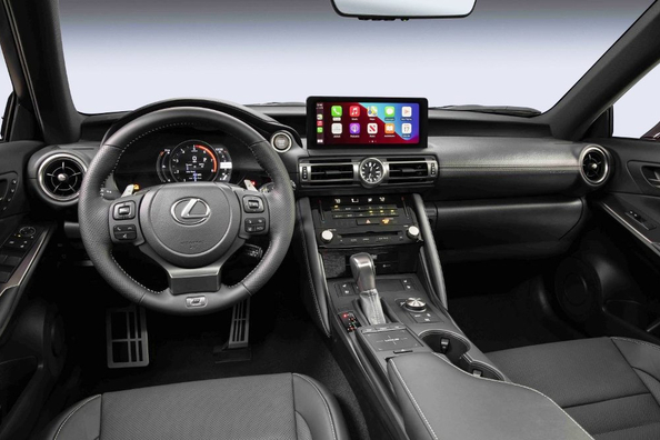 Lexus IS 500: kraftfull sportsedan med atmosfärisk V8 Foto 6
