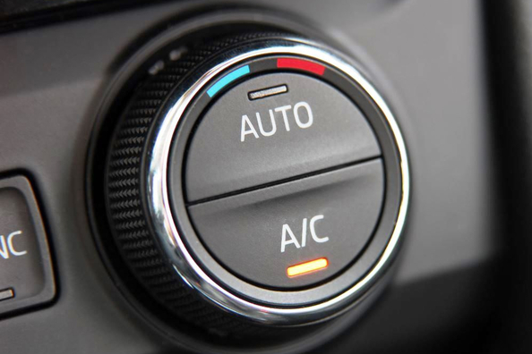 Kan man använda bilens AC på vintern?