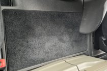 MAN TGX 2020– Textilmattor Deluxe (Svart) foto 3