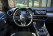 Test av Alfa Romeo Tonale 2025: italiensk stil i en kompakt crossover foto 5