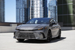 Test av Toyota Camry (XV80): pålitlig hybrid-sedan i ny generation foto 2