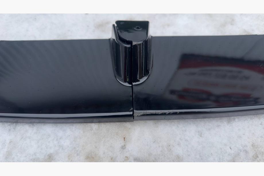 BMW 3-serien F30/F31 2012–2019 Rea: Främre frontlip DPT V-3 (för M3 F80, blank svart) Foto 2