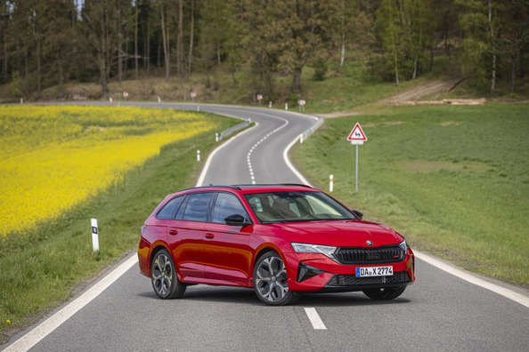 Skoda Octavia Combi RS: Test av den sportiga kombibilen