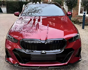 BMW 5/i5-serie G60/G60E/G61 2023– Frontläpp till främre stötfångare Lip Gloss Black (för M-Sport) foto 2