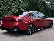BMW 5/i5-serie G60/G60E/G61 2023– Tröskel-extensions (för M-Sport-trösklar) foto 1