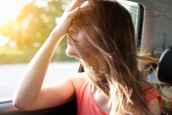 Varför blir man åksjuk i bilen? Orsaker och råd
