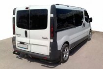 Nissan Primastar 2002–2014 Bakre hörn AK003 Black (rostfritt stål) foto 1