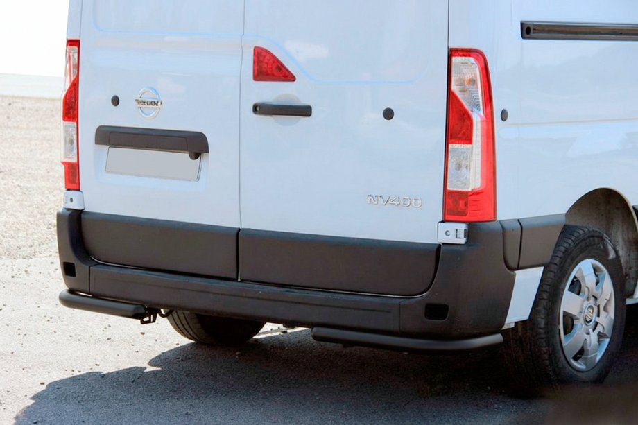 Nissan NV400 2010–2024 Bakre hörndelar AK003 Black (2 st, rostfritt stål) Image