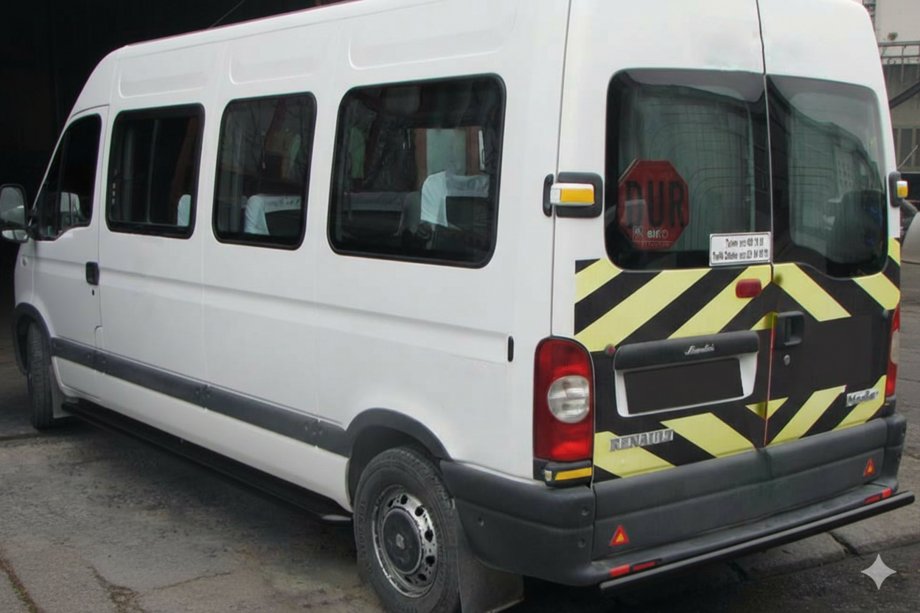 Nissan Interstar 2002–2010 Bakre skyddsbåge AK002 Black (rostfritt stål) Image