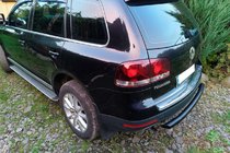 Volkswagen Touareg 2002–2010 Bakre skyddsbåge AK002 Black (2 st, rostfritt) foto 2