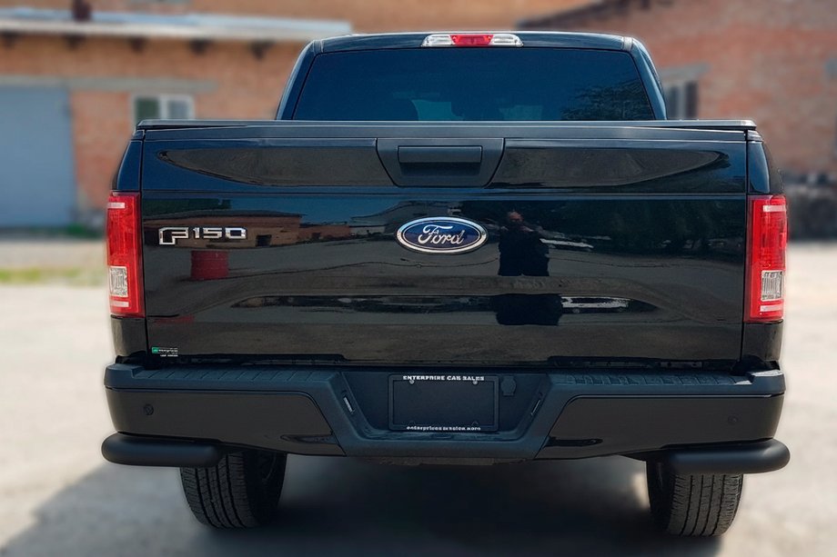 Ford F-150 2014–2021 Bakre hörndelar AK003 Black (2 st, rostfritt stål) Image