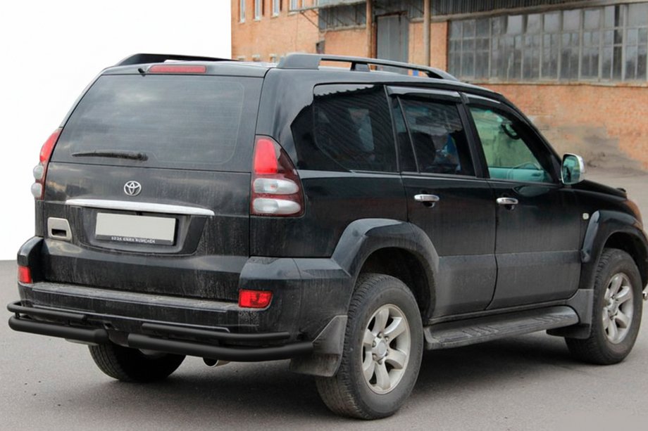 Toyota Land Cruiser Prado 120 2002–2009 Bakre dubbla hörnbågar AK003-1 Black (2 st, rostfritt stål) Image